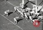 Standbild 1966 Pro Bowl Football Game Los Angeles California USA, 1966, aus Sekunde 52 historischem Filmmaterial Videoclip 65675061786