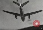 Standbild Mitte Luft tanken Vietnam, 1967, aus Sekunde 14 historischem Filmmaterial Videoclip 65675061805