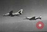 Standbild Mitte Luft tanken Vietnam, 1967, aus Sekunde 25 historischem Filmmaterial Videoclip 65675061805