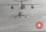 Standbild Mitte Luft tanken Vietnam, 1967, aus Sekunde 26 historischem Filmmaterial Videoclip 65675061805