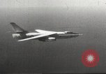 Standbild Mitte Luft tanken Vietnam, 1967, aus Sekunde 35 historischem Filmmaterial Videoclip 65675061805