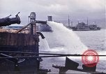 Immagine di Pompaggio di acqua Pearl Harbor Hawaii USA, 1942, secondo 24 filmato di repertorio 65675061813