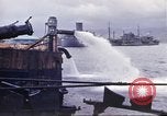Immagine di Pompaggio di acqua Pearl Harbor Hawaii USA, 1942, secondo 27 filmato di repertorio 65675061813