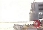 Immagine di Pompaggio di acqua Pearl Harbor Hawaii USA, 1942, secondo 51 filmato di repertorio 65675061813