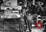 Standbild uns Munitionsfabrik Zweiten Weltkrieg United States USA, 1942, aus Sekunde 22 historischem Filmmaterial Videoclip 65675061833