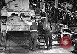 Standbild uns Munitionsfabrik Zweiten Weltkrieg United States USA, 1942, aus Sekunde 23 historischem Filmmaterial Videoclip 65675061833