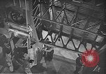Standbild uns Munitionsfabrik Zweiten Weltkrieg United States USA, 1942, aus Sekunde 47 historischem Filmmaterial Videoclip 65675061833