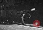 Immagine di Stati Uniti Marines guardia Naval Air Station Pearl Harbor Hawaii USA, 1941, secondo 3 filmato di repertorio 65675061834