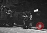 Immagine di Stati Uniti Marines guardia Naval Air Station Pearl Harbor Hawaii USA, 1941, secondo 26 filmato di repertorio 65675061834