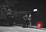 Immagine di Stati Uniti Marines guardia Naval Air Station Pearl Harbor Hawaii USA, 1941, secondo 29 filmato di repertorio 65675061834