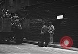 Immagine di Stati Uniti Marines guardia Naval Air Station Pearl Harbor Hawaii USA, 1941, secondo 31 filmato di repertorio 65675061834