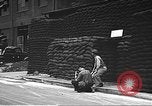Immagine di Stati Uniti Marines guardia Naval Air Station Pearl Harbor Hawaii USA, 1941, secondo 38 filmato di repertorio 65675061834