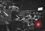 Immagine di Stati Uniti Marines guardia Naval Air Station Pearl Harbor Hawaii USA, 1941, secondo 55 filmato di repertorio 65675061834