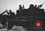 Standbild Defensive Training Pearl Harbor Hawaii USA, 1941, aus Sekunde 30 historischem Filmmaterial Videoclip 65675061835