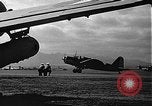 Standbild US Military Aircraft auf Ford Island Pearl Harbor Hawaii USA, 1942, aus Sekunde 56 historischem Filmmaterial Videoclip 65675061838