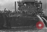 Standbild USS California (BB-44) Verschoben auf drydock Pearl Harbor Hawaii USA, 1942, aus Sekunde 62 historischem Filmmaterial Videoclip 65675061839