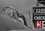 Standbild USA Piloten Kaneohe Bay Hawaii USA, 1942, aus Sekunde 16 historischem Filmmaterial Videoclip 65675061846