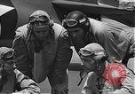 Standbild USA Piloten Kaneohe Bay Hawaii USA, 1942, aus Sekunde 25 historischem Filmmaterial Videoclip 65675061846