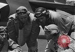 Standbild USA Piloten Kaneohe Bay Hawaii USA, 1942, aus Sekunde 33 historischem Filmmaterial Videoclip 65675061846