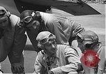 Standbild USA Piloten Kaneohe Bay Hawaii USA, 1942, aus Sekunde 42 historischem Filmmaterial Videoclip 65675061846