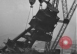 Standbild United States Navy Pearl Harbor Hawaii USA, 1942, aus Sekunde 10 historischem Filmmaterial Videoclip 65675061849