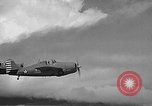 Image CAPC John Thach et Lt Edward O'Hare flying F4F Aéronefs Kaneohe Hawaii USA, 1942, de la seconde 29 séquences d'archives historiques vidéo 65675061851
