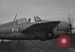 Image CAPC John Thach et Lt Edward O'Hare flying F4F Aéronefs Kaneohe Hawaii USA, 1942, de la seconde 59 séquences d'archives historiques vidéo 65675061851