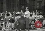 Standbild USA Segler Pearl Harbor Hawaii USA, 1942, aus Sekunde 20 historischem Filmmaterial Videoclip 65675061860