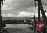 Standbild zivilen Arbeitskräfte Pearl Harbor Hawaii USA, 1942, aus Sekunde 3 historischem Filmmaterial Videoclip 65675061861