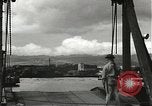 Standbild zivilen Arbeitskräfte Pearl Harbor Hawaii USA, 1942, aus Sekunde 4 historischem Filmmaterial Videoclip 65675061861