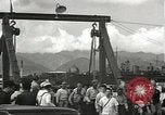 Standbild zivilen Arbeitskräfte Pearl Harbor Hawaii USA, 1942, aus Sekunde 47 historischem Filmmaterial Videoclip 65675061861
