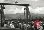 Standbild zivilen Arbeitskräfte Pearl Harbor Hawaii USA, 1942, aus Sekunde 51 historischem Filmmaterial Videoclip 65675061861
