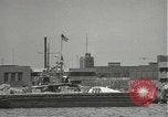 Standbild USA Segler Pearl Harbor Hawaii USA, 1942, aus Sekunde 53 historischem Filmmaterial Videoclip 65675061867