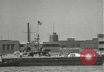 Standbild USA Segler Pearl Harbor Hawaii USA, 1942, aus Sekunde 57 historischem Filmmaterial Videoclip 65675061867