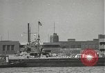 Standbild USA Segler Pearl Harbor Hawaii USA, 1942, aus Sekunde 59 historischem Filmmaterial Videoclip 65675061867
