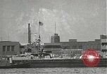 Standbild USA Segler Pearl Harbor Hawaii USA, 1942, aus Sekunde 60 historischem Filmmaterial Videoclip 65675061867
