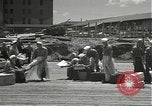 Standbild Liberty party Pearl Harbor Hawaii USA, 1945, aus Sekunde 4 historischem Filmmaterial Videoclip 65675061868
