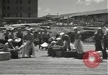 Standbild Liberty party Pearl Harbor Hawaii USA, 1945, aus Sekunde 8 historischem Filmmaterial Videoclip 65675061868