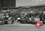 Standbild Liberty party Pearl Harbor Hawaii USA, 1945, aus Sekunde 10 historischem Filmmaterial Videoclip 65675061868