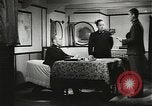 Standbild japanischen Familien bewältigen News von verlorenen Lieben in Zweiten Weltkrieg Japan, 1942, aus Sekunde 3 historischem Filmmaterial Videoclip 65675061873