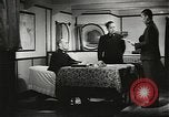 Standbild japanischen Familien bewältigen News von verlorenen Lieben in Zweiten Weltkrieg Japan, 1942, aus Sekunde 6 historischem Filmmaterial Videoclip 65675061873