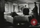 Standbild japanischen Familien bewältigen News von verlorenen Lieben in Zweiten Weltkrieg Japan, 1942, aus Sekunde 23 historischem Filmmaterial Videoclip 65675061873