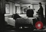 Standbild japanischen Familien bewältigen News von verlorenen Lieben in Zweiten Weltkrieg Japan, 1942, aus Sekunde 32 historischem Filmmaterial Videoclip 65675061873