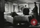 Standbild japanischen Familien bewältigen News von verlorenen Lieben in Zweiten Weltkrieg Japan, 1942, aus Sekunde 38 historischem Filmmaterial Videoclip 65675061873
