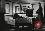 Standbild japanischen Familien bewältigen News von verlorenen Lieben in Zweiten Weltkrieg Japan, 1942, aus Sekunde 47 historischem Filmmaterial Videoclip 65675061873