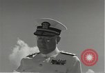 Standbild Memorial Day Services bei USS Arizona Honolulu Hawaii USA, 1942, aus Sekunde 52 historischem Filmmaterial Videoclip 65675061874
