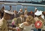 Standbild USS Arizona Memorial Honolulu Hawaii USA, 1962, aus Sekunde 35 historischem Filmmaterial Videoclip 65675061875