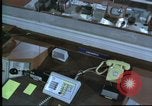 Standbild Personal der NORAD Command Operations Center Colorado United States USA, 1970, aus Sekunde 44 historischem Filmmaterial Videoclip 65675061912