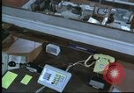 Standbild Personal der NORAD Command Operations Center Colorado United States USA, 1970, aus Sekunde 53 historischem Filmmaterial Videoclip 65675061912