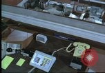 Standbild Personal der NORAD Command Operations Center Colorado United States USA, 1970, aus Sekunde 62 historischem Filmmaterial Videoclip 65675061912